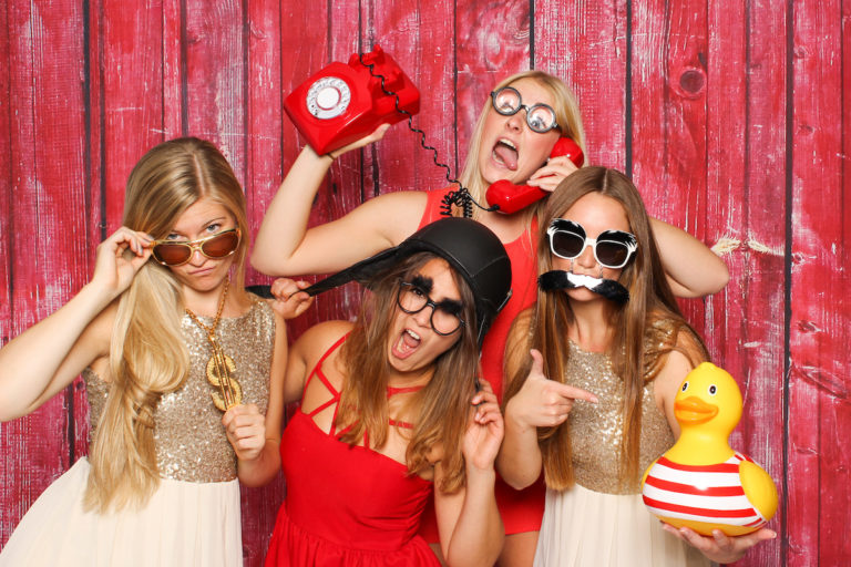 Fotobox Photo Booth für Geburtstag mieten KnipsOBox.de